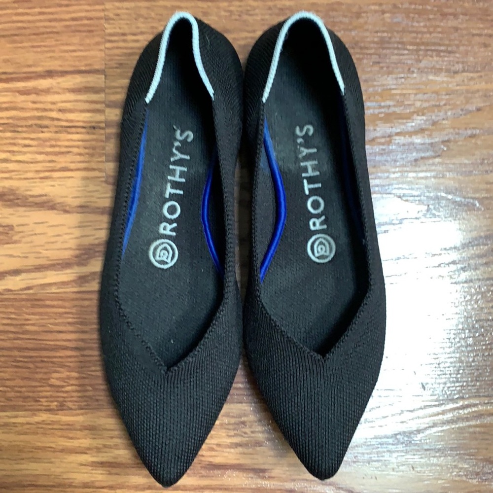 EUC Rothy’s Black Pointed Toe Flats
